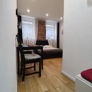  Apartament Topolowa - Self Check In - Next To Main Rail, 10 Min To Main Square Polska